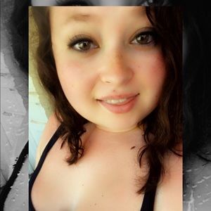 Meet your Posher, Michaela